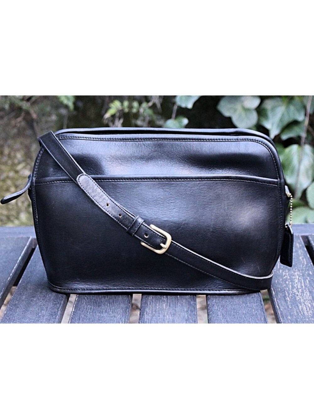 Coach Vintage - Oliver Crossbody Bag 9902 in Black + Brass, USA 1980s - Picture 12 of 14